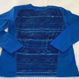 NWT boys size L10-12 long-sleeve go-dry shirt.